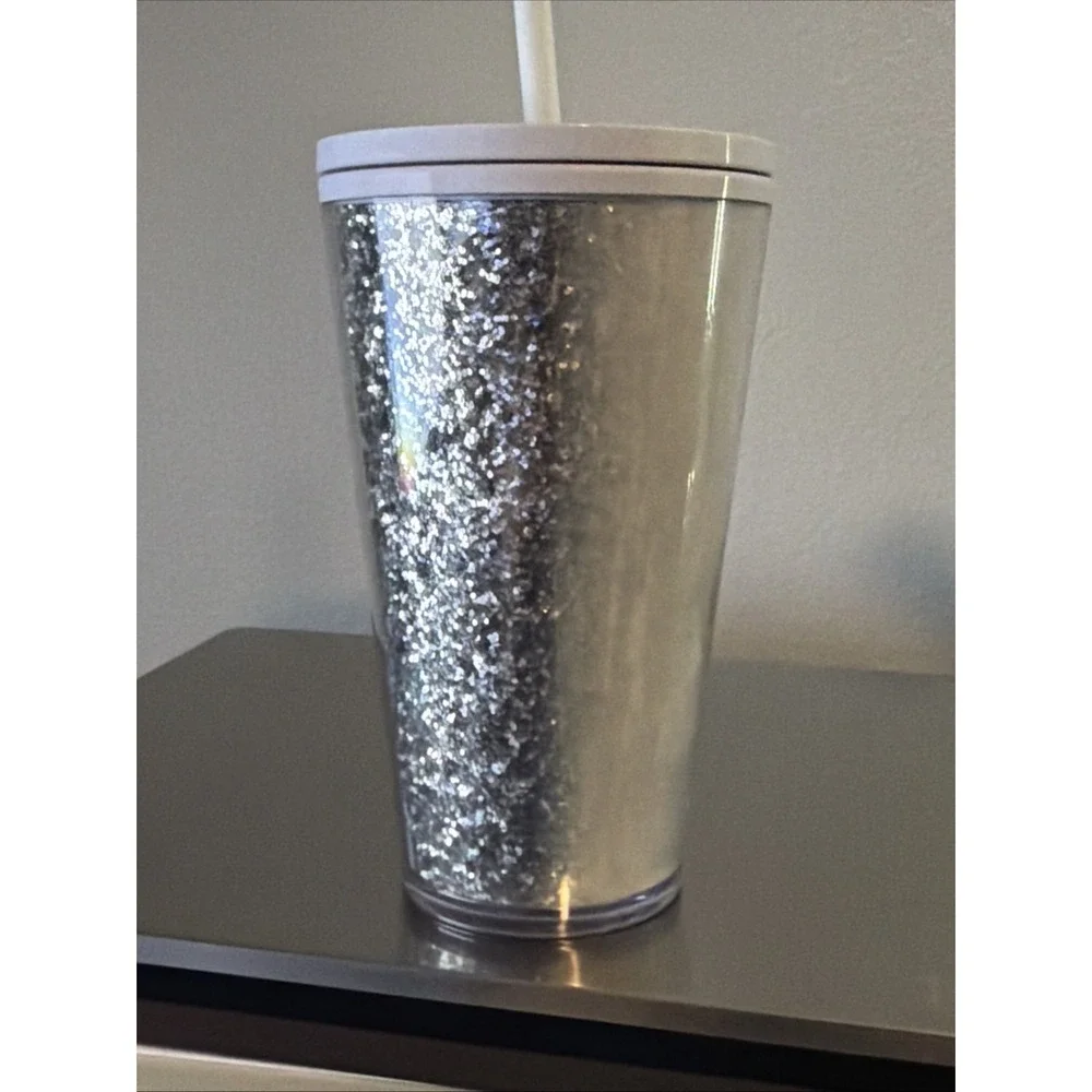 Starbucks Exclusive Holiday 2020 White/ Silver Glitter 16 oz Tumbler Cup